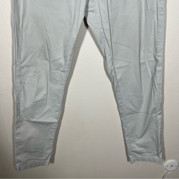 Lululemon Mens Commission Pants Classic Swift Cotton Size 34x34 Beige Khaki - Picture 3 of 9